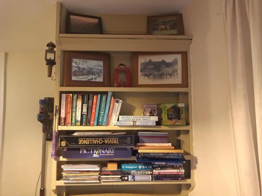 Ty Hen - Quirky Grade II Listed Cottage ブライナイ・フェスティニオグ エクステリア 写真